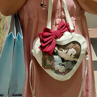 White Heart Ita Bag